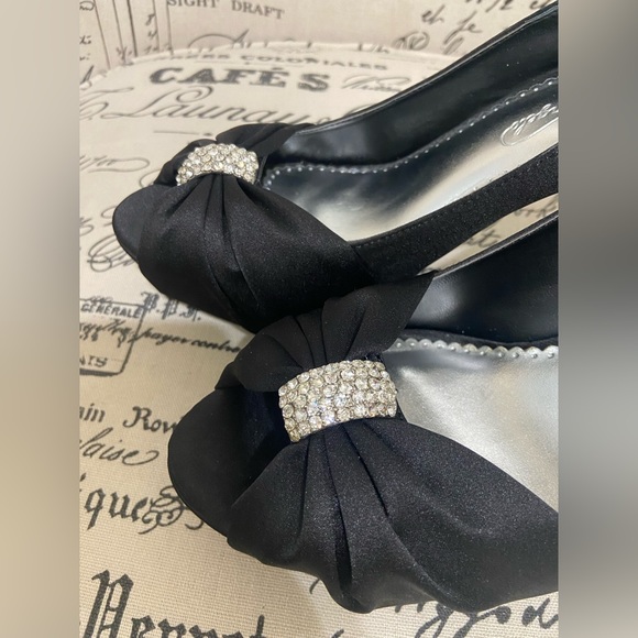 David’s Bridal Michelangelo Women’s High Heels Stilettos Size 8 - Picture 3 of 11